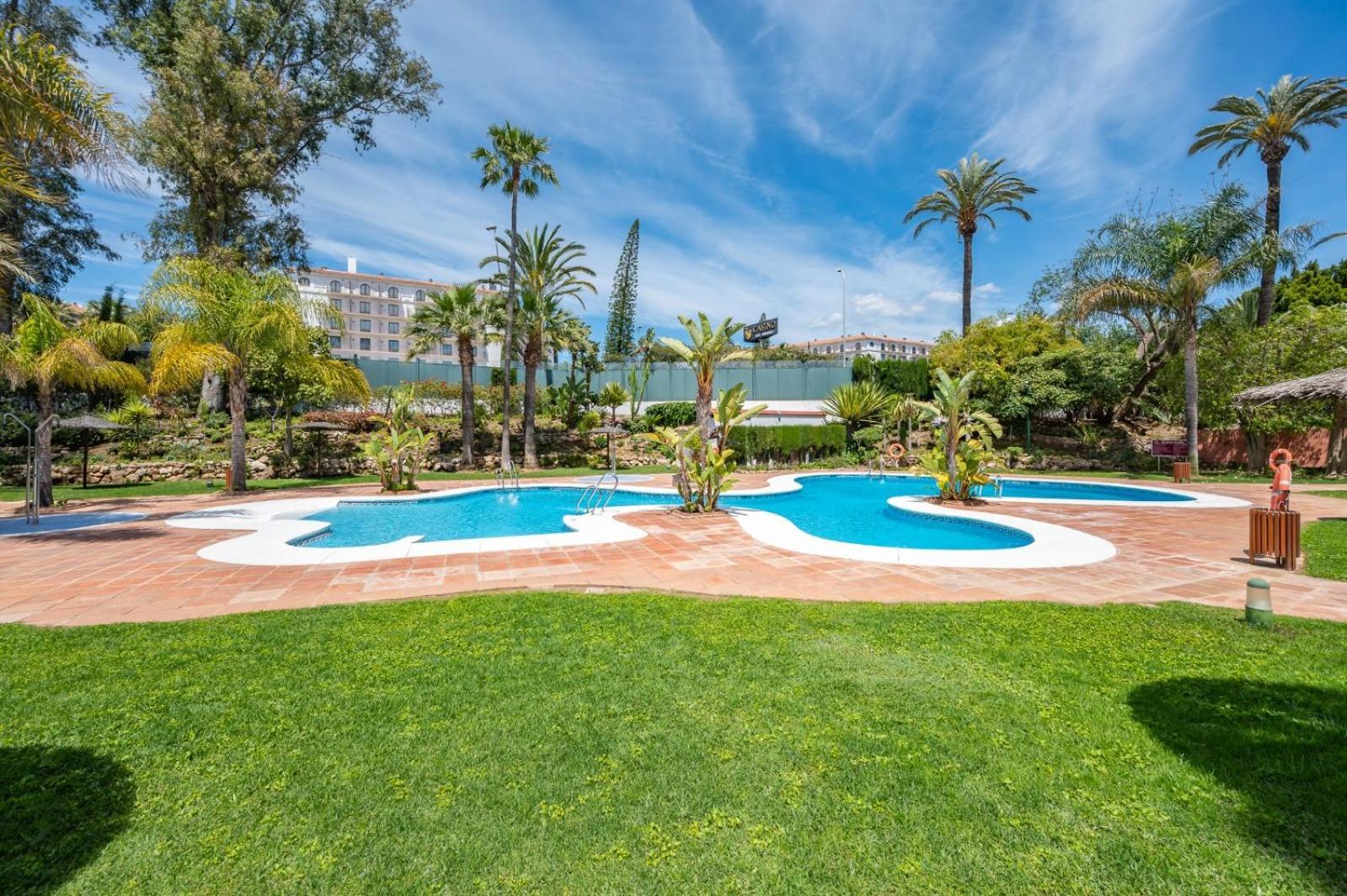 2 Bedroom Apartment in Medina Garden - Puerto Banús Marbella Exterior foto